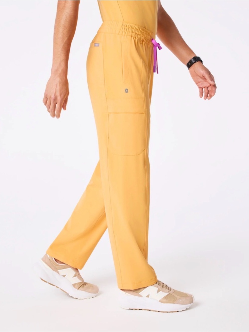 Figs High Waisted Giuliana Relaxed Scrub Pant in Dandelion